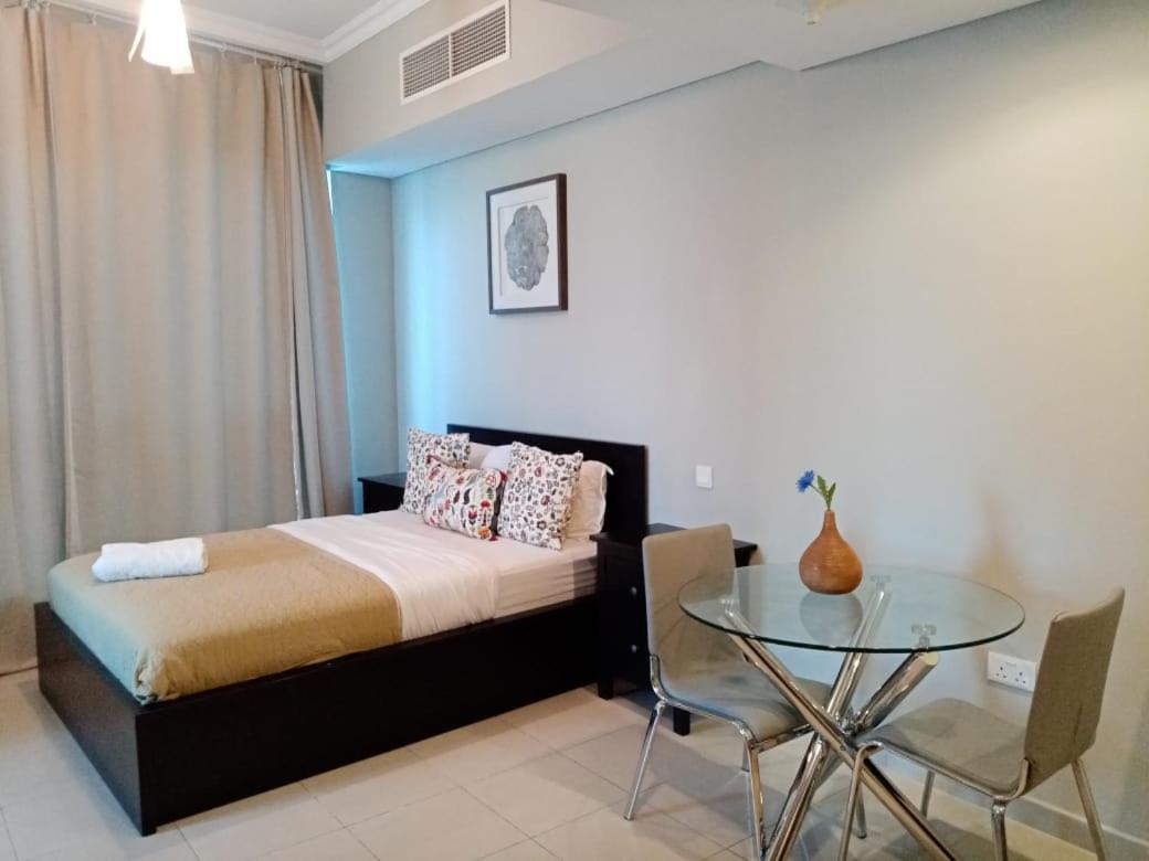 Studio - Bay Central Tower Apartment ดูไบ ภายนอก รูปภาพ