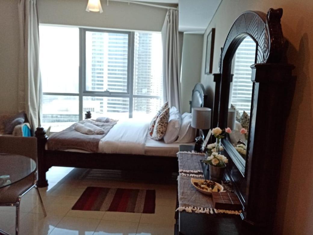 Studio - Bay Central Tower Apartment ดูไบ ภายนอก รูปภาพ