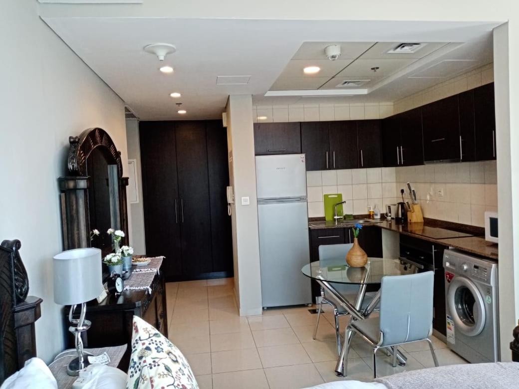 Studio - Bay Central Tower Apartment ดูไบ ภายนอก รูปภาพ